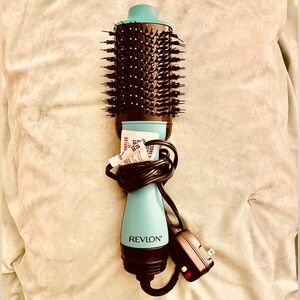 Revlon One-Step Ceramic Hair Dryer & Volumizer Hot Air Brush